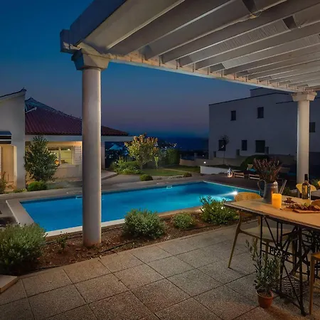Ferienhaus In With Private Swimming Pool, Be Inside Or Outside *